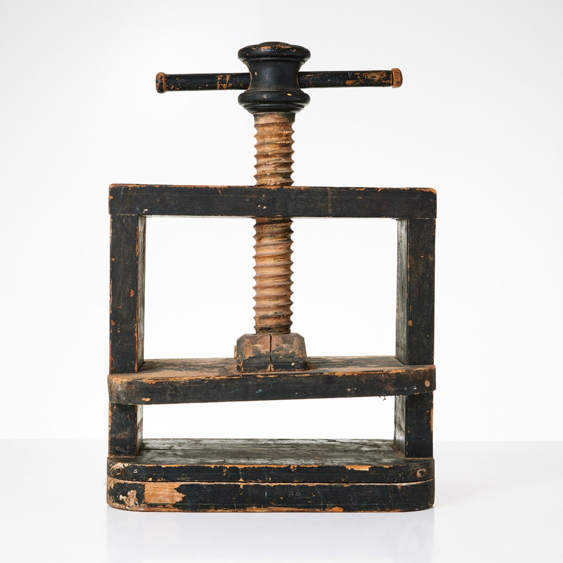 A 19TH CENTURY SWEDISH PAINTED WOOD HERB PRESS - Image 3 of 3