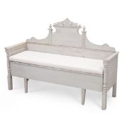 A 19TH CENTURY SWEDISH GUSTAVIAN PAINTED WOOD SETTLE