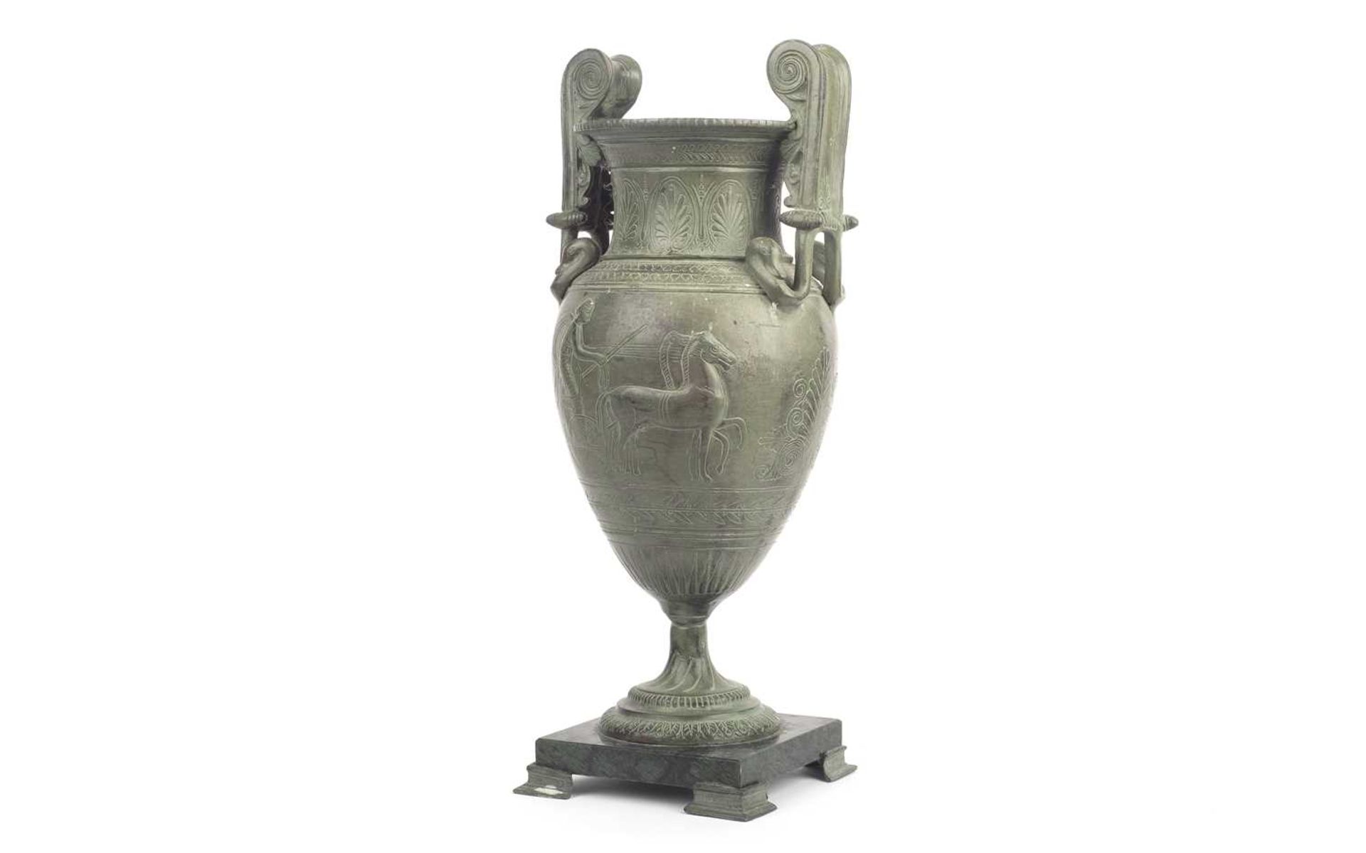 AN ANCIENT GREEK STYLE BRONZE KRATER VASE - Bild 2 aus 3