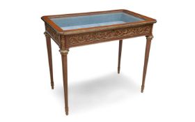 A FINE LATE 19TH CENTURY FRENCH KINGWOOD AND ORMOLU MOUNTED BIJOUTERIE TABLE