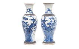 A PAIR OF EARLY 20TH CENTURY CHINESE BLUE AND WHITE PORCELAIN VASES
