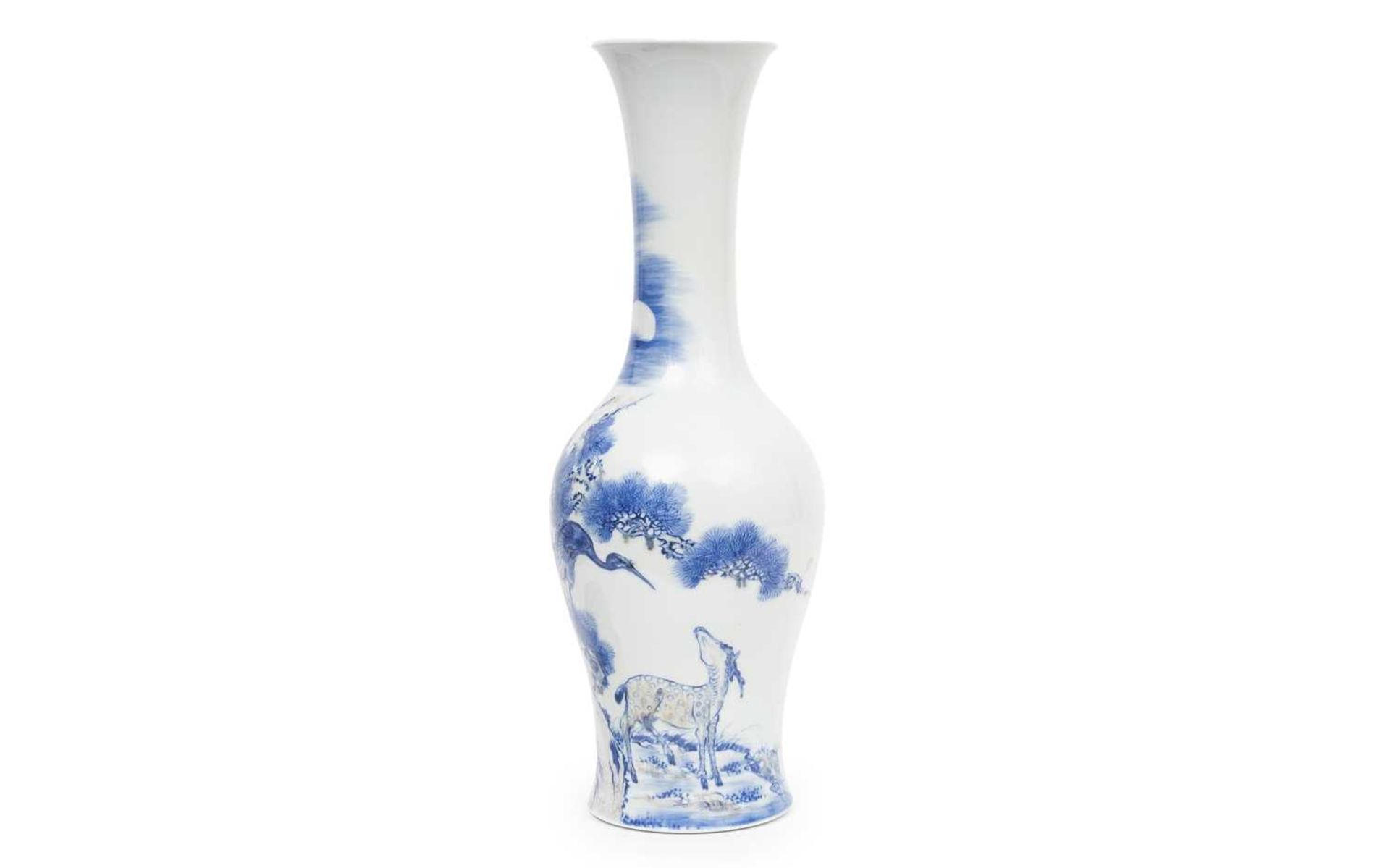 A CHINESE KANGXI PERIOD PORCELAIN DEER AND CRANE VASE - Image 2 of 5