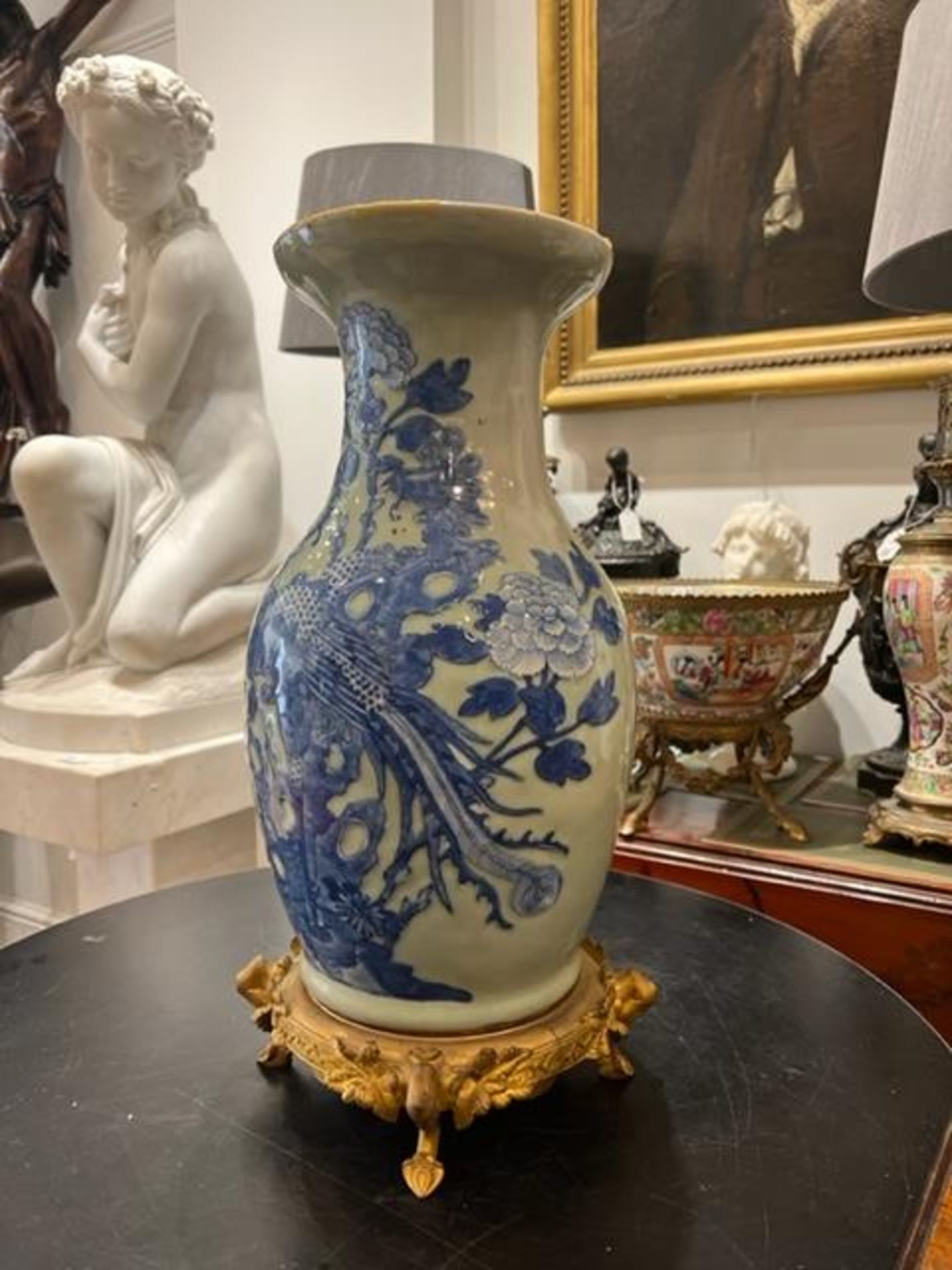 A 19TH CENTURY CHINESE QING PERIOD CELADON AND BLUE PORCELAIN AND ORMOLU VASE - Image 2 of 15