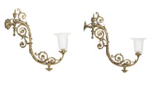 A PAIR OF 19TH CENTURY GILT METAL WALL LIGHTS WITH GLASS SHADES