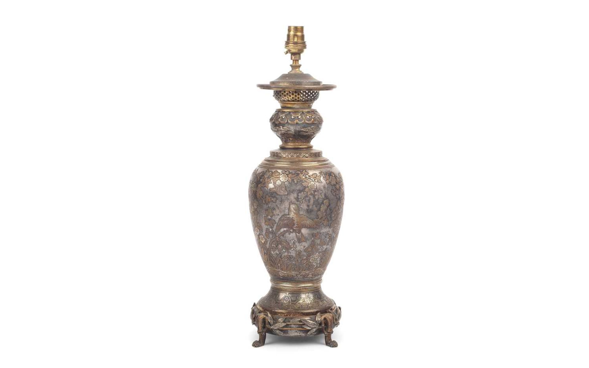 MANNER OF CHRISTOFLE & CIE: A FINE 19TH CENTURY FRENCH JAPONISME STYLE SILVERED METAL LAMP BASE - Image 2 of 5