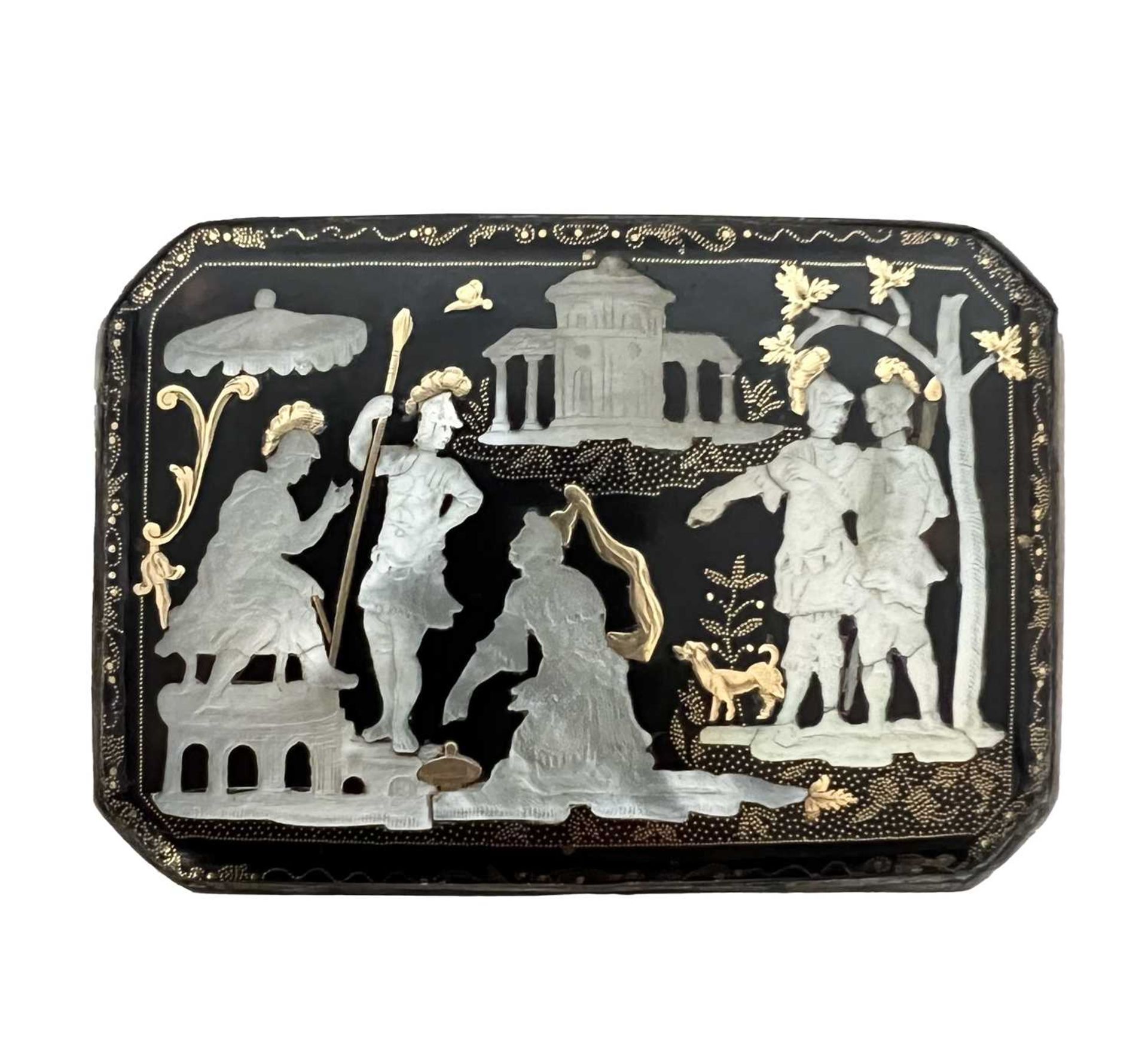 A RARE AND FINE 18TH CENTURY NEAPOLITAN GOLD PIQUE AND MOTHER OF PEARL INLAID BOX
