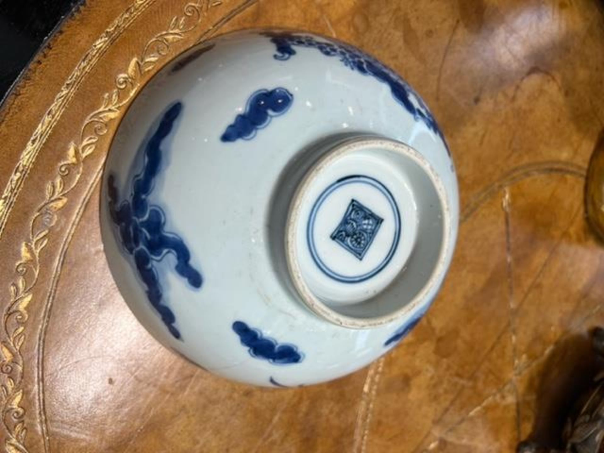 A COLLECTION OF FOUR PIECES OF 19TH CENTURY CHINESE CERAMICS - Image 6 of 12