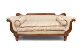 A WILLIAM IV MAHOGANY SETTEE CIRCA 1830