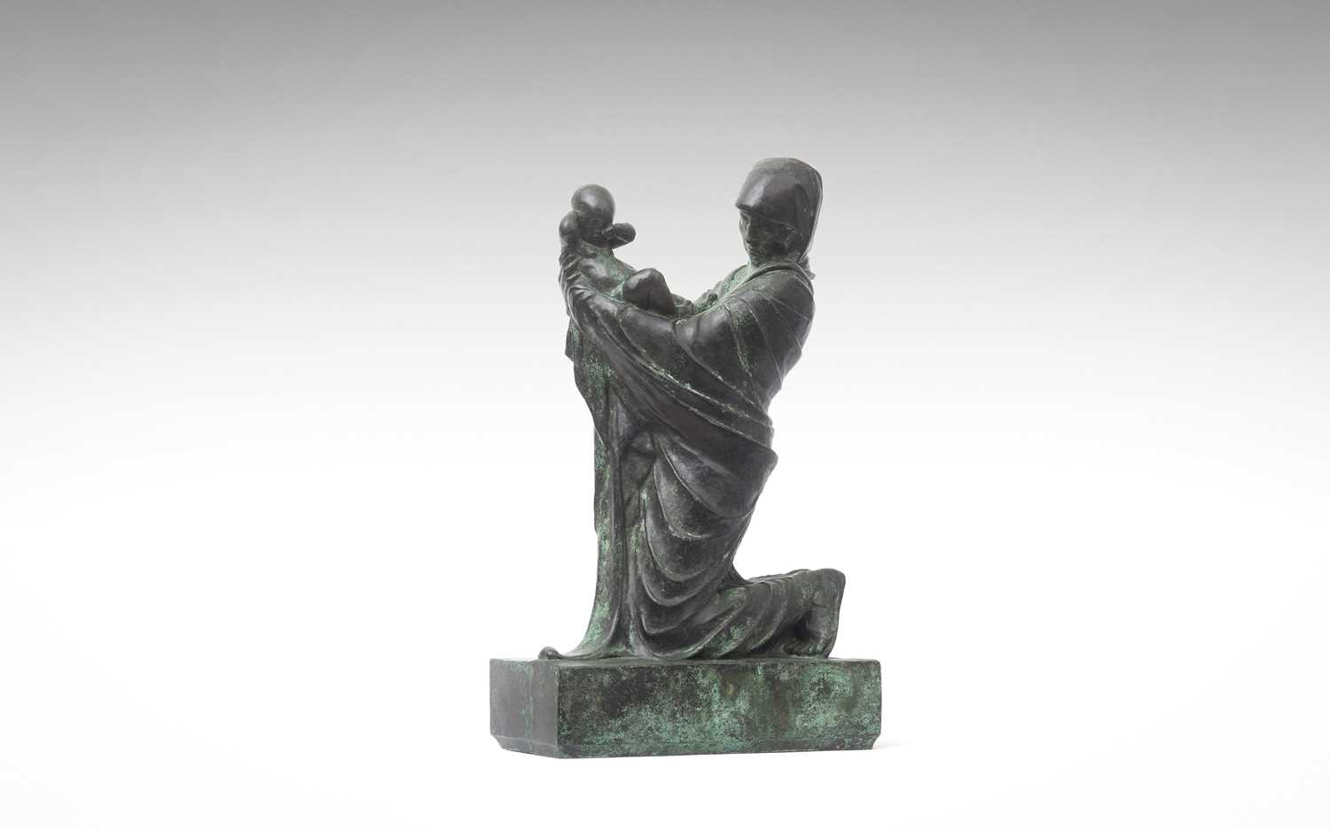 SIR WILLIAM REID DICK R.A. (BRITISH, 1879-1961): 'THE CHILD', BRONZE - Image 2 of 5