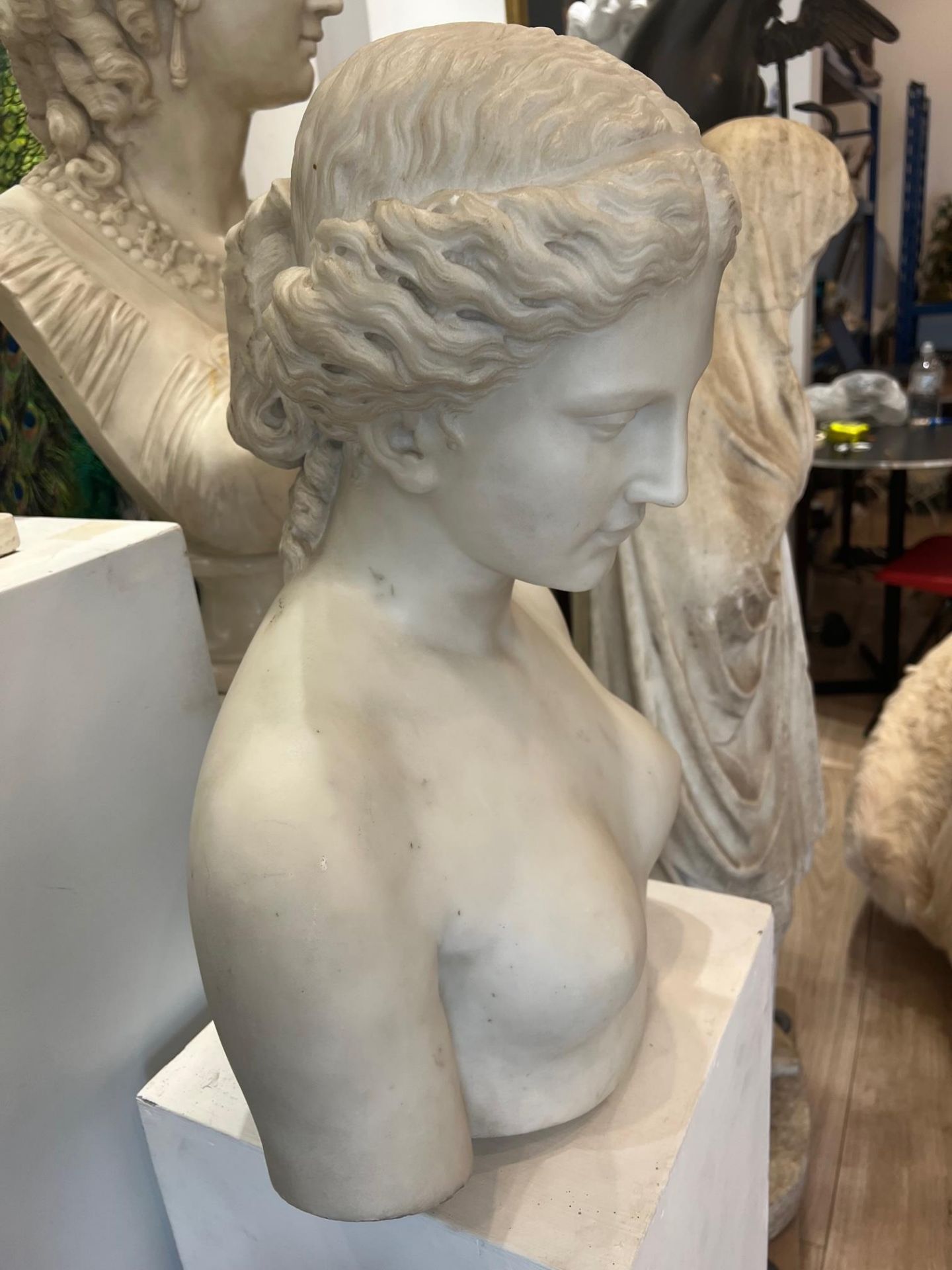 A 19TH CENTURY MARBLE BUST OF EVE, POSSIBLY BY HIRAM POWERS (AMERICAN, 1805-1873) - Image 8 of 8