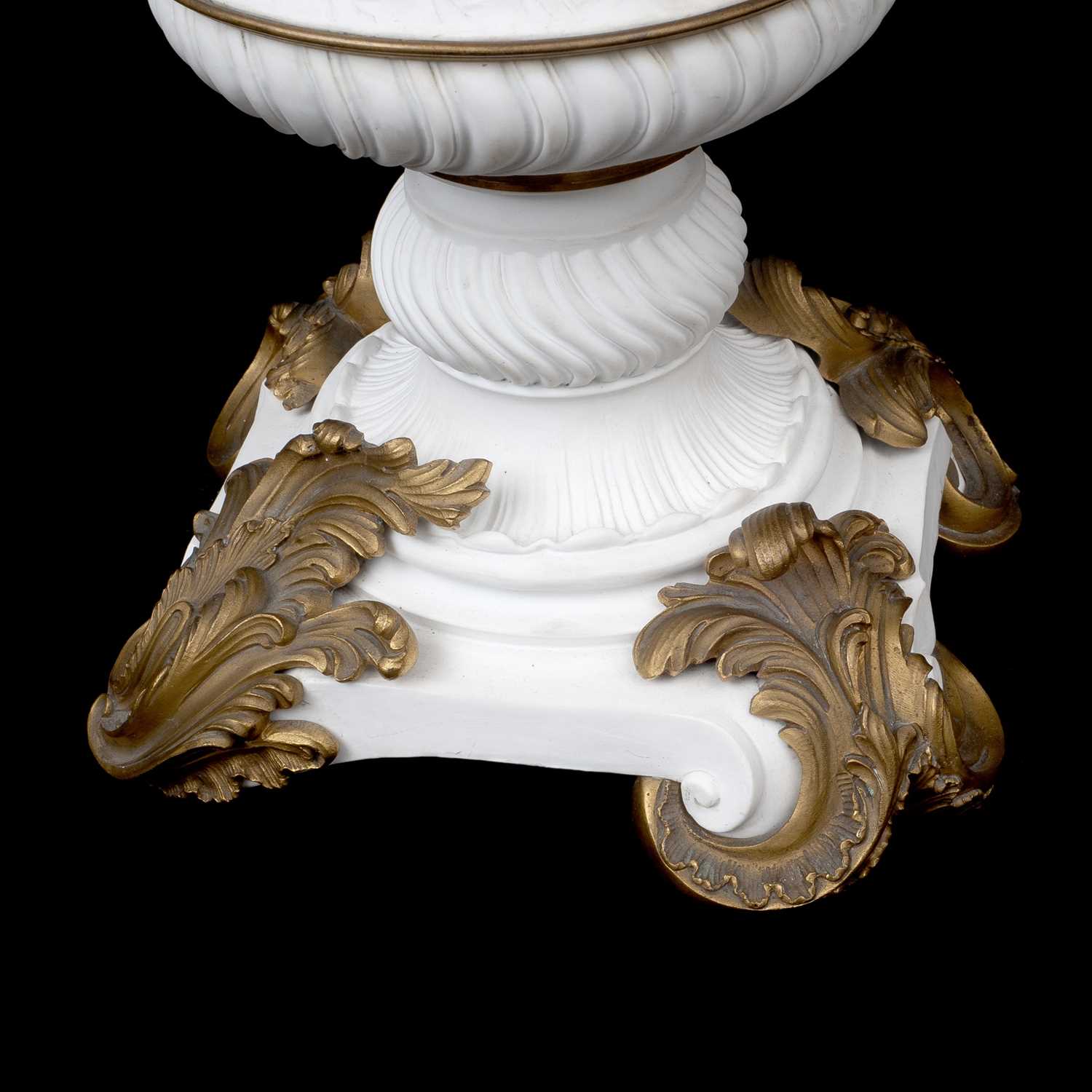 A VERY LARGE PAIR OF 19TH CENTURY LOUIS XV STYLE PORCELAIN AND ORMOLU VASES AND COVERS - Image 3 of 5