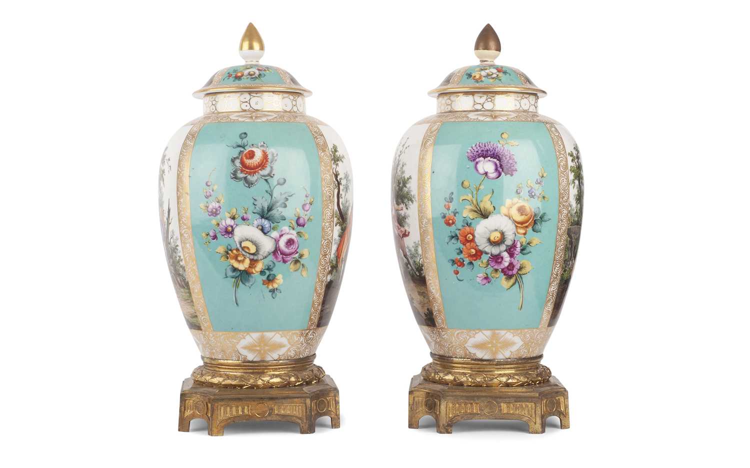 A PAIR OF 19TH CENTURY DRESDEN PORCELAIN VASES AND COVERS IN THE MANNER OF HELENA WOLFSOHN - Bild 3 aus 4