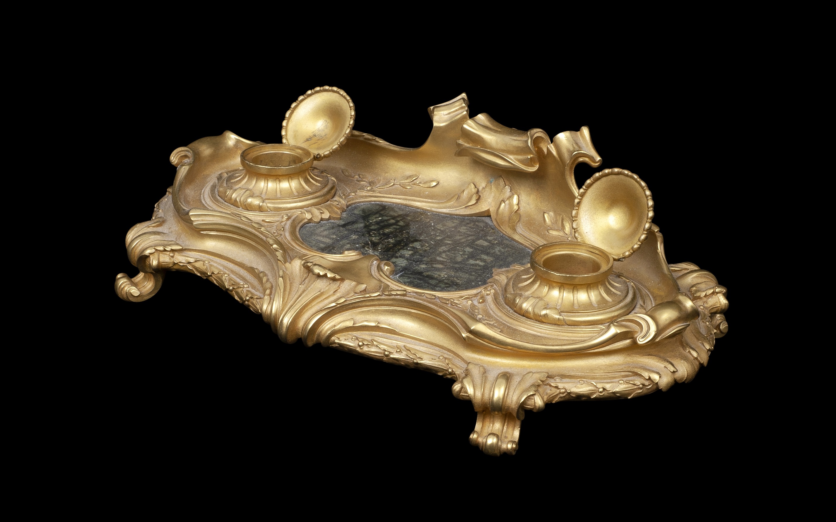 A LATE 19TH CENTURY FRENCH GILT BRONZE LOUIS XV STYLE ENCRIER - Image 2 of 3