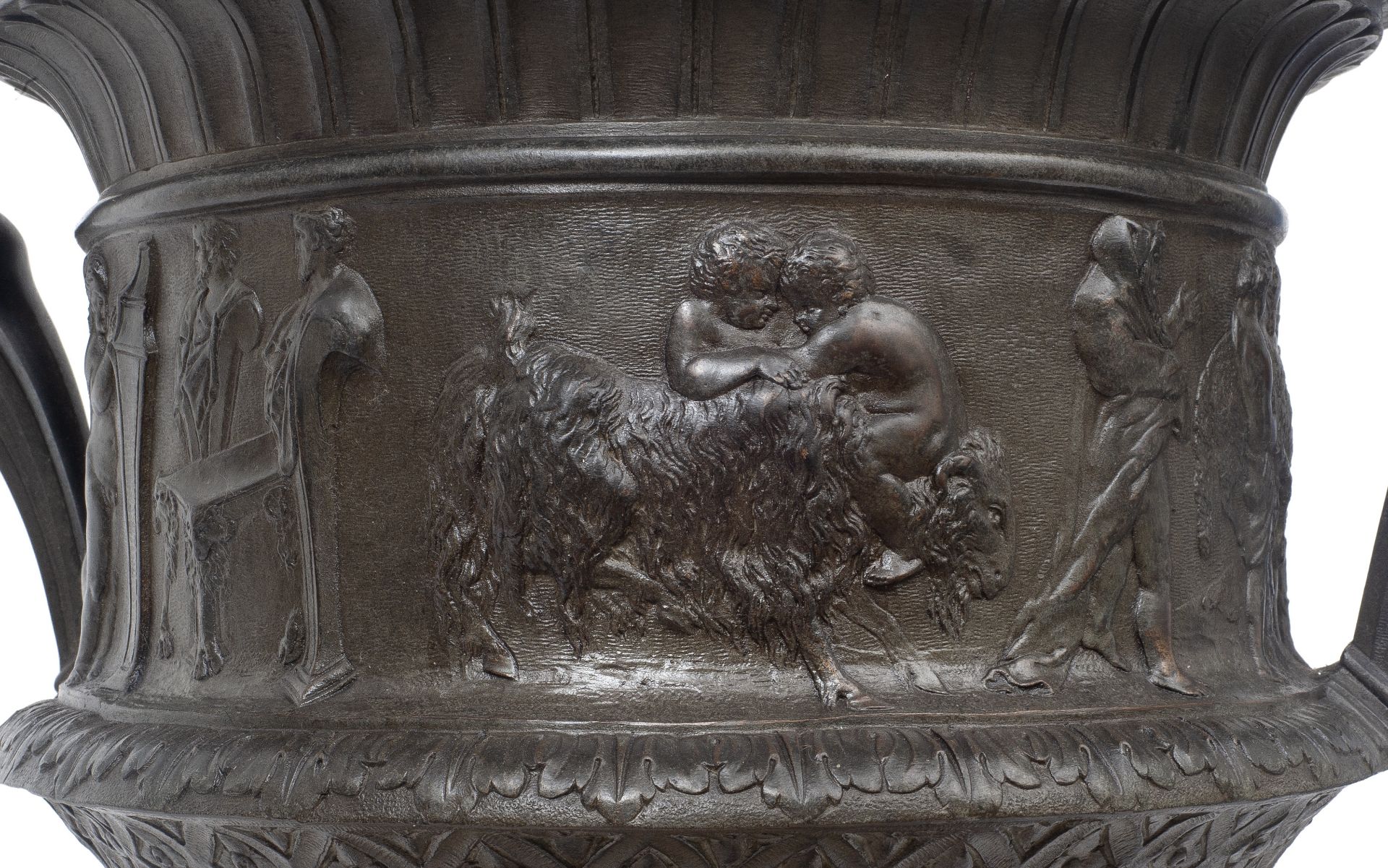 A LARGE 19TH CENTURY BRONZE AND ROUGE MARBLE CLASSICAL URN - Image 5 of 6