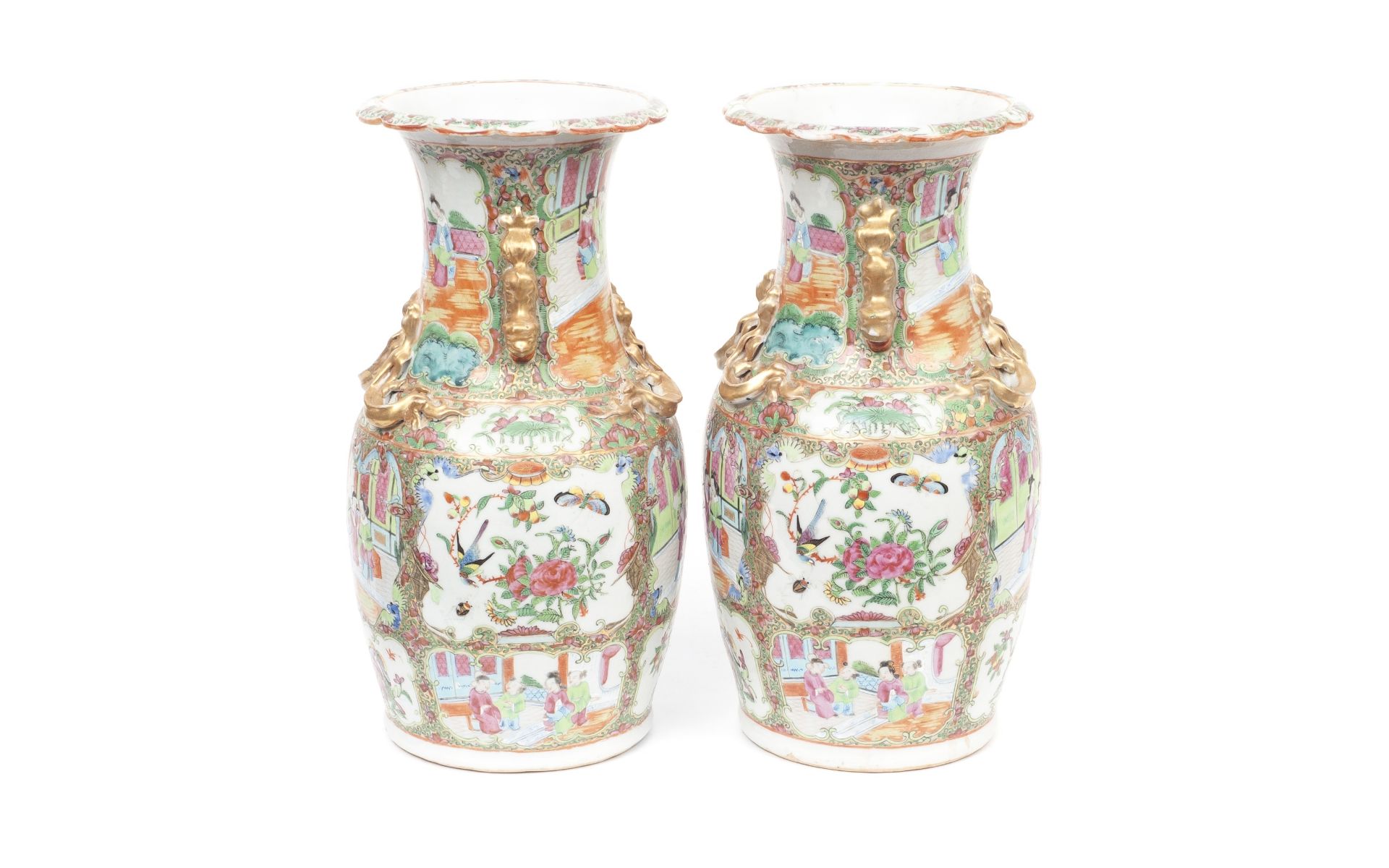 A PAIR OF LATE 19TH CENTURY CHINESE CANTON PORCELAIN VASES - Image 3 of 3