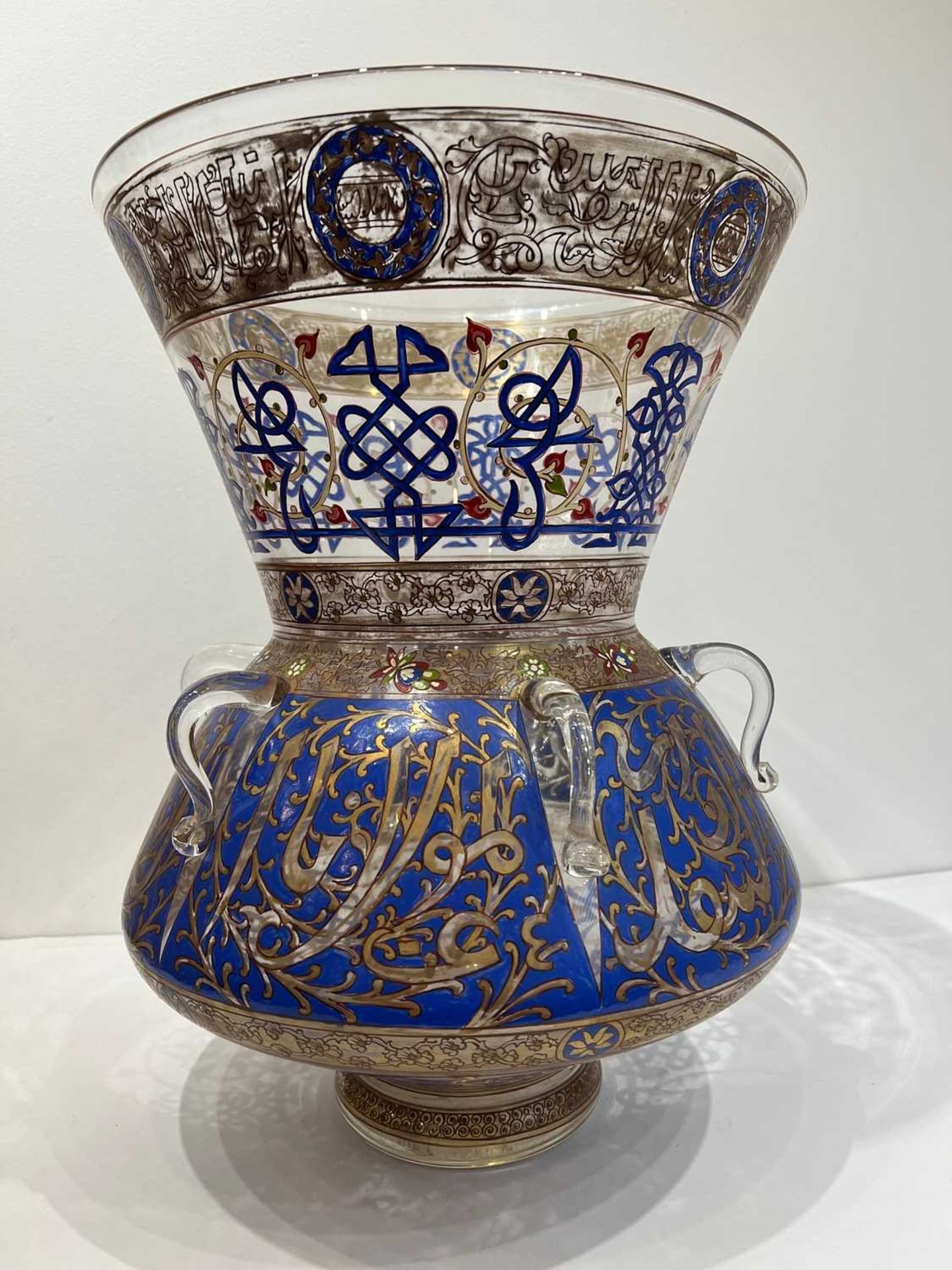 A LARGE MAMLUK REVIVAL ENAMELLED GLASS MOSQUE LAMP IN THE MANNER OF BROCARD - Image 8 of 9