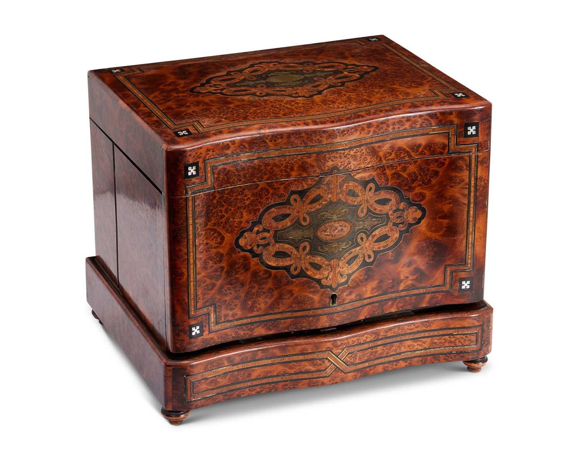 A 19TH CENTURY BURR WALNUT AND ETCHED GLASS TANTALUS SET - Image 2 of 2