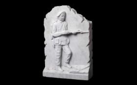 AN EARLY 20TH CENTURY MARBLE RELIEF OF A WW1 SOLDIER