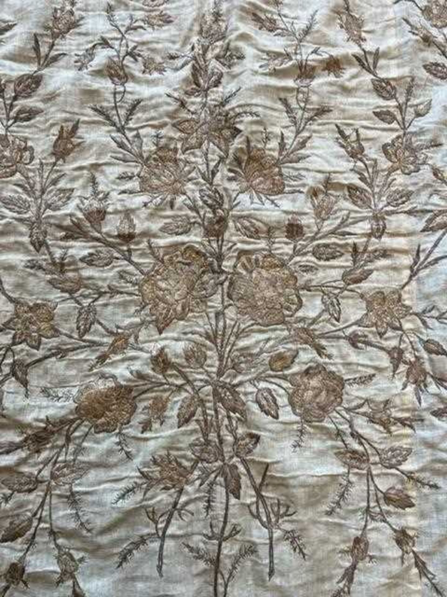 A 19TH CENTURY OTTOMAN GOLD AND SILVER THREAD EMBROIDERED BANNER - Image 3 of 18