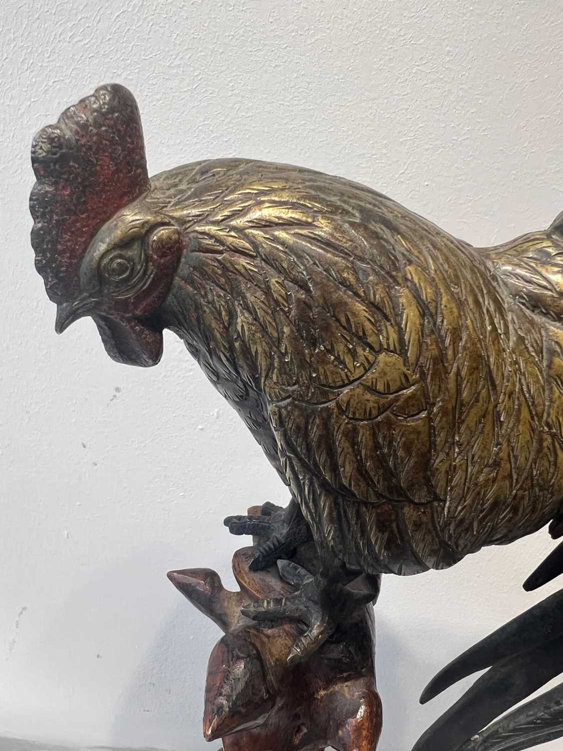 A MEIJI PERIOD JAPANESE BRONZE COCKEREL ON STAND - Image 3 of 14