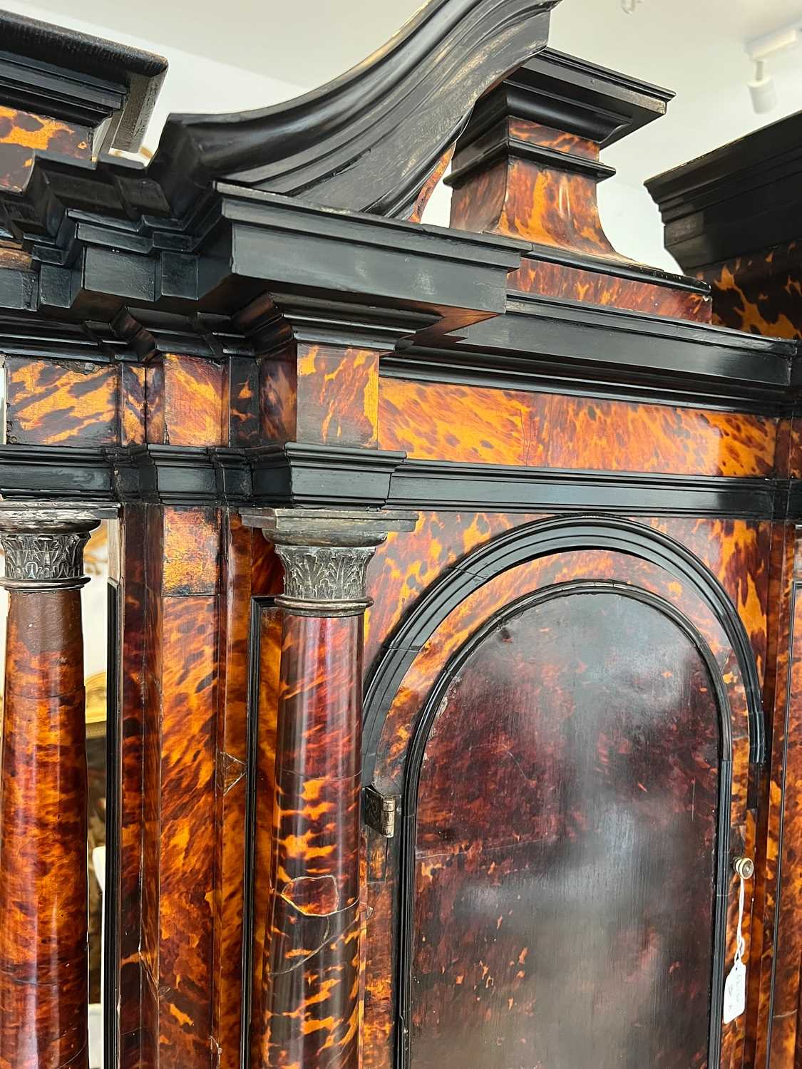 A LATE 17TH / EARLY 18TH CENTURY ITALIAN BAROQUE TORTOISESHELL CABINET ON LATER STAND - Image 4 of 10