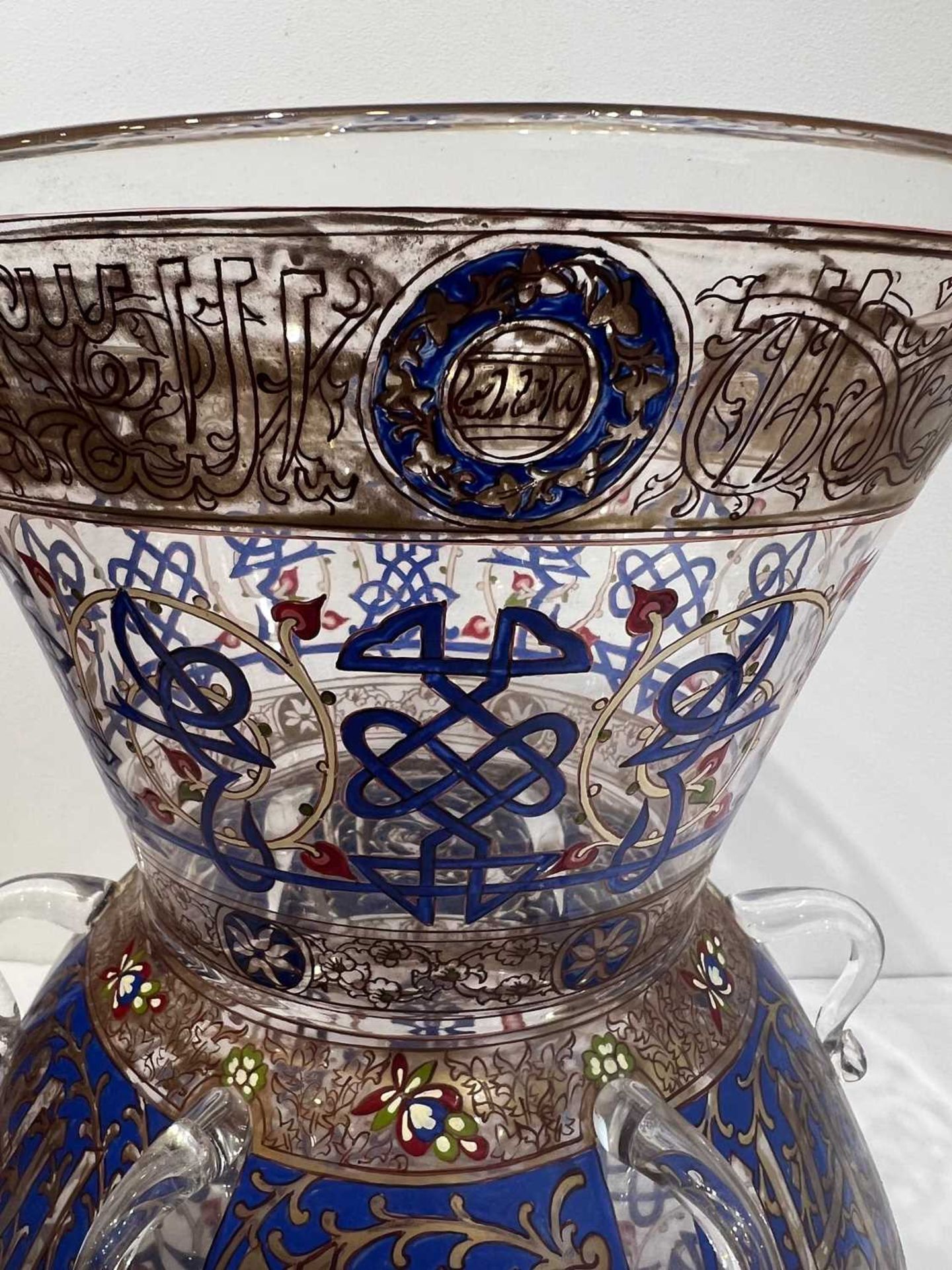 A LARGE MAMLUK REVIVAL ENAMELLED GLASS MOSQUE LAMP IN THE MANNER OF BROCARD - Image 5 of 9