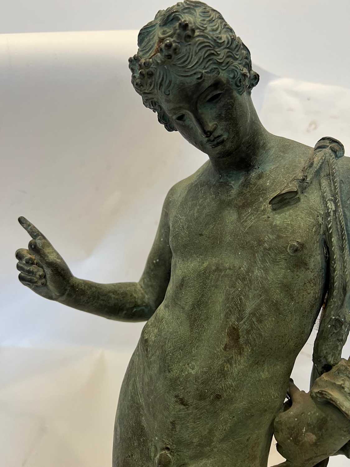 A 19TH CENTURY GRAND TOUR BRONZE FIGURE OF NARCISSUS, AFTER THE ANTIQUE - Image 6 of 6