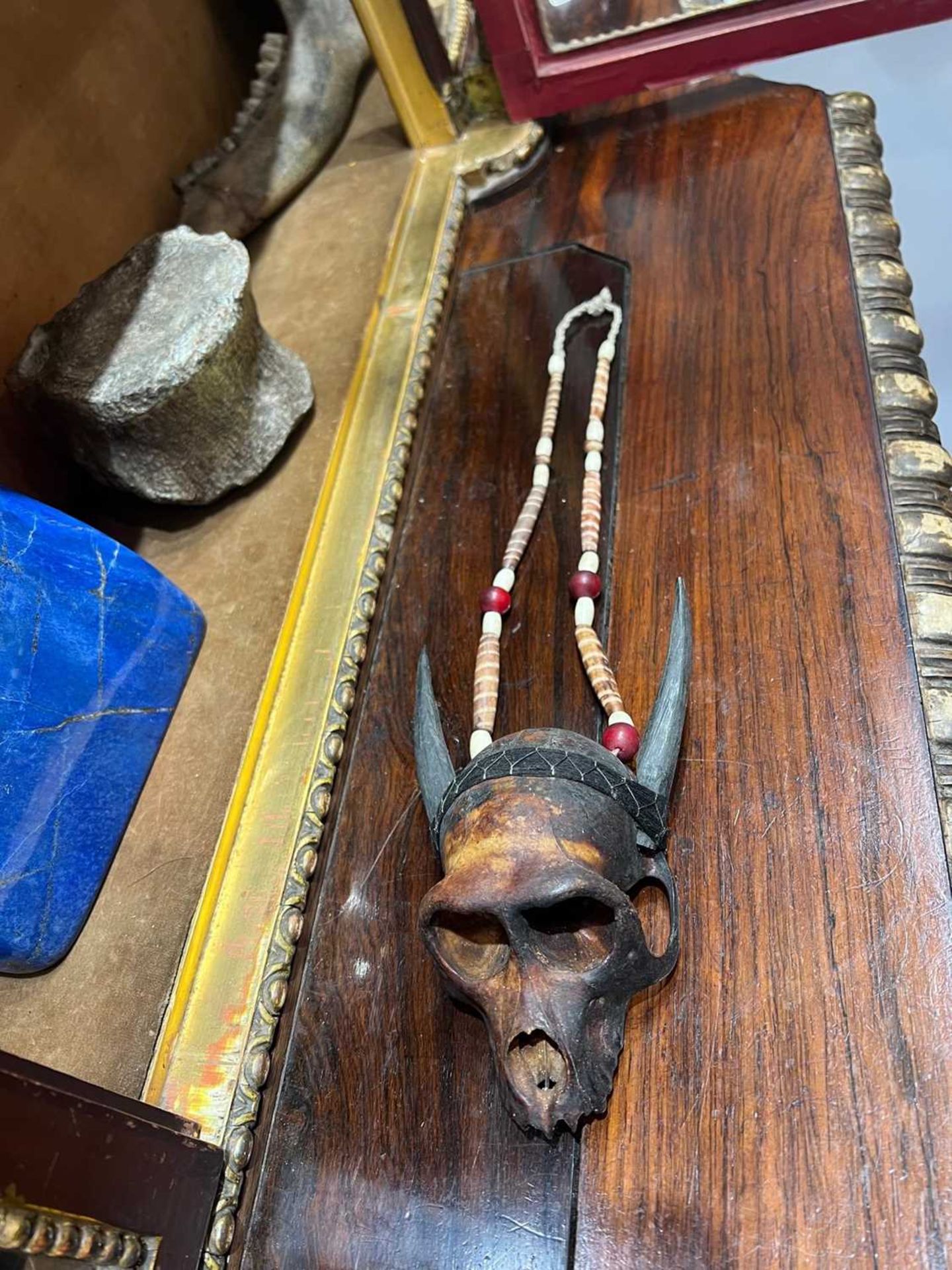 TRIBAL INTEREST: A BONE NECKLACE WITH MONKEY SKULL - Image 6 of 6