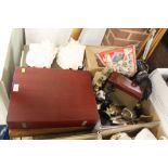 A QUANTITY OF ASSORTED COLLECTABLES TO INCLUDE CUTLERY CANTEENS, LARGE VINTAGE SEA SHELLS,