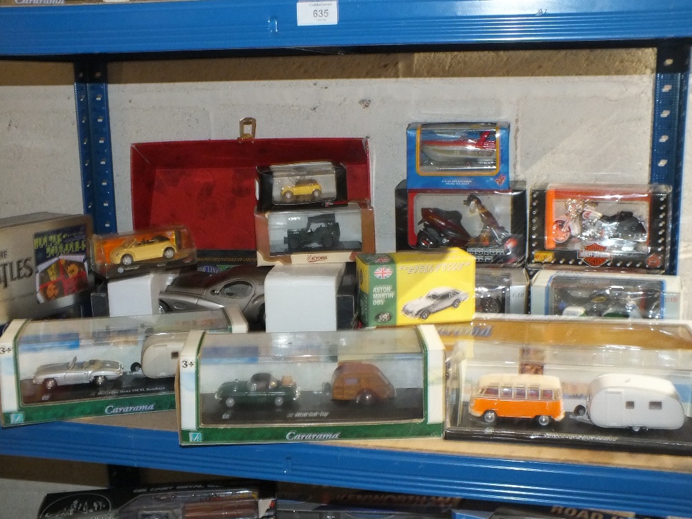 A SELECTION OF COLLECTORS MODEL MOTORBIKES AND CARS TO INCLUDE VOLKSWAGON, TRIUMPH, BMW, JEEP ETC - Image 3 of 4