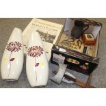 A BOX OF COLLECTABLES TO INCLUDE A PAIR OF ARTS AND CRAFTS STYLE WALL POCKETS, STEREO VIEWER ETC