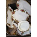 A SMALL TRAY OF ROYAL ALBERT OLD COUNTRY ROSES CHINA TOGETHER WITH A SMALL TRAY OF ASSORTED CHINA (