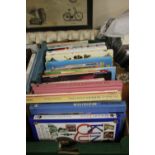 A TRAY OF ART AND CRAFT INTEREST BOOKS, TO INCLUDE SOURCE BOOKS FOR DOLLS HOUSES