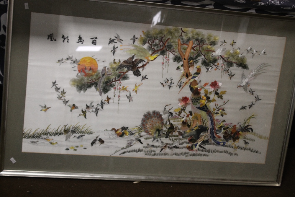 AN ORIENTAL FRAMED SILK ¦WIDTH: 111.5CM¦LENGTH: 67.5CM