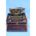 AN ANTIQUE CORONA 3 TYPEWRITER IN ORIGINAL LEATHER CARRY CASE WITH CLEANING BRUSH