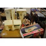 A QUANTITY OF SINDY ITEMS TO INCLUDE A SINDY WARDROBE, HORSE ETC.