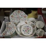 SEVENTEEN PIECES OF MINTON, HADDON HALL DINNERWARE