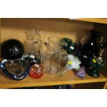 A COLLECTION OF GLASSWARE TO INCLUDE PAPERWEIGHTS, ASHTRAY ETC.