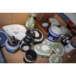 A COLLECTION OF ASSORTED WEDGWOOD JASPERWARE TO INCLUDE TABLE LIGHTERS, MANTLE CLOCK ETC (15)