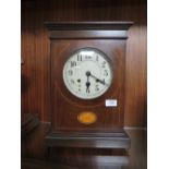 AN EDWARDIAN MAHOGANY INLAID MANTEL CLOCK, H 42.5 cm