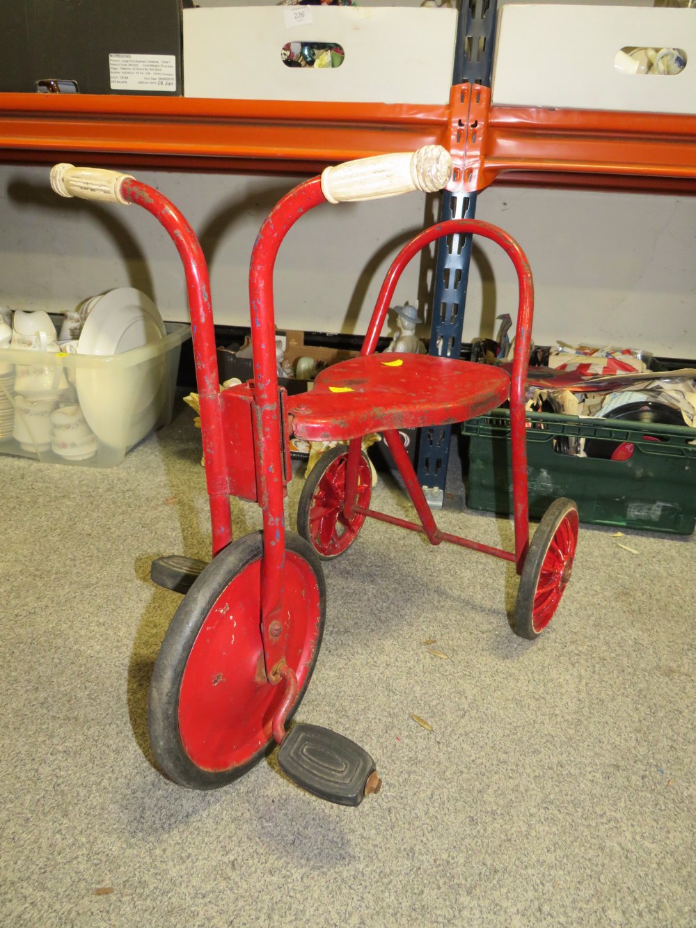 A VINTAGE CHILDS METAL KE-LO PEDAL TRICYCLE - Image 3 of 3