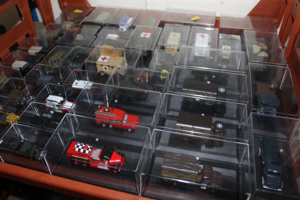 TWO TRAYS OF OXFORD DIE CAST MODEL CARS, TANKS, ETC. - Image 2 of 7