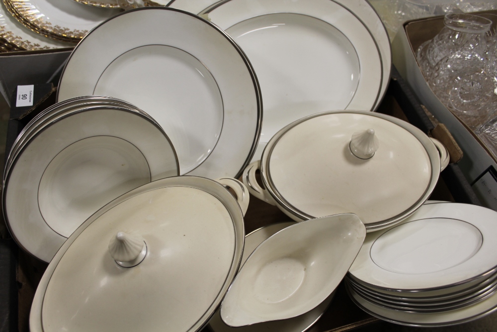 A TRAY OF ROYAL DOULTON SIGNET CHINA DINNERWARE TO INCLUDE TUREENS
