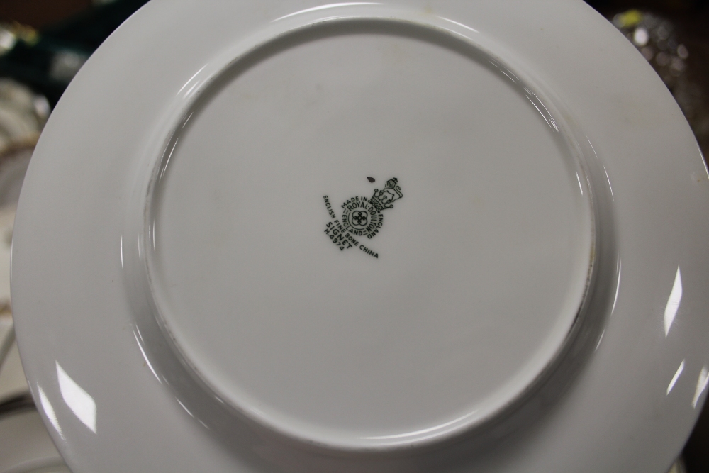 A TRAY OF ROYAL DOULTON SIGNET CHINA DINNERWARE TO INCLUDE TUREENS - Image 2 of 2
