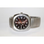 A RETRO AVIA ELECTRONIC SWISSONIC DATE WRIST WATCH ON EXPANDABLE STRAP