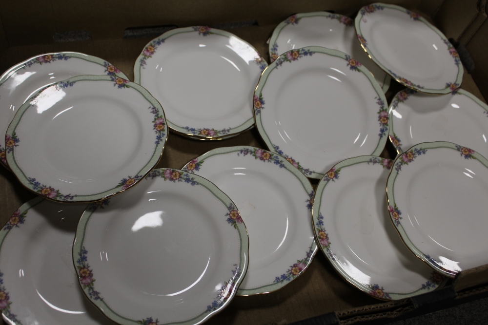 A TRAY OF ROYAL ALBERT HARTINGTON CHINA