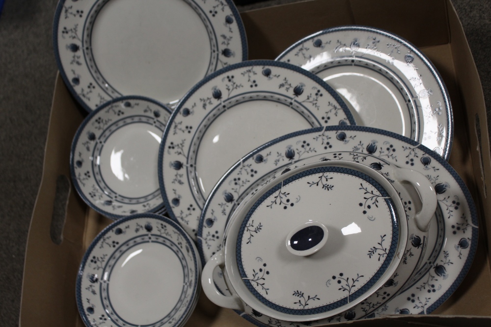 TWO TRAYS OF ROYAL DOULTON CAMBRIDGE DINNER WARE - Image 3 of 4