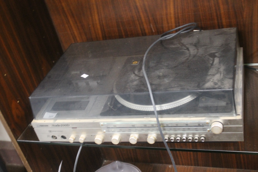 A FERGUSON STUDIO 100D CASSETTE RADIO AND TURNTABLE