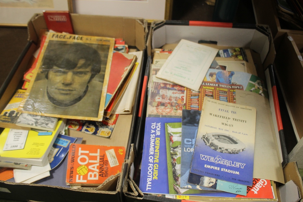 FOUR TRAYS OF FOOTBALL RELATED ITEMS TO INCLUDE PROGRAMMES, PHOTOGRAPHS, MAGAZINES, BOOKS ETC. (