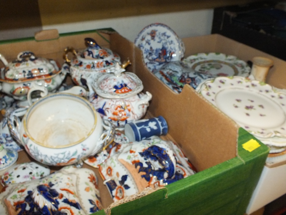 TWO TRAYS OF ASSORTED CERAMICS TO INCLUDE TUREENS, CABINET PLATES ETC